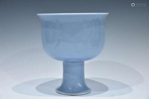 AN AZURE GLAZE TEACUP LATE QING DYNASTY