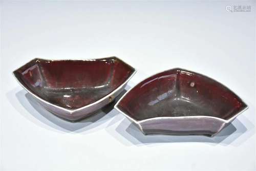 A PAIR OF COWPEA RED-GLAZE BRUSH WASHERS QING DYNASTY