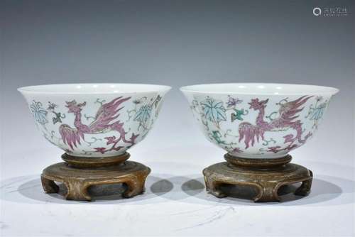 A PAIR OF FAMILLE-ROSE â€œPHENIXâ€ BOWLS QING DYNASTY, GUANG...