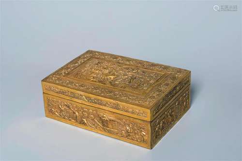 A GILT-COPPER CARVED BOX AND COVER QING DYNASTY