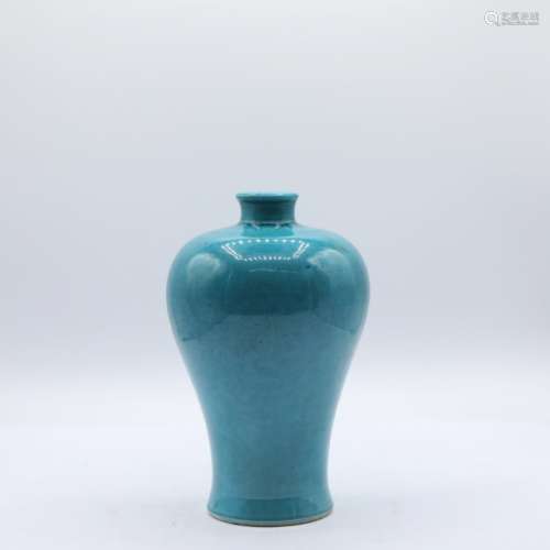 清中期 孔雀藍釉梅瓶