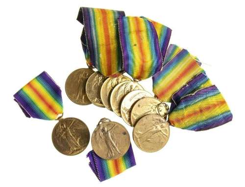 UNITED KINGDOM LOT OF TEN INTERALLED VICTORY MEDALS BRONZE, ...