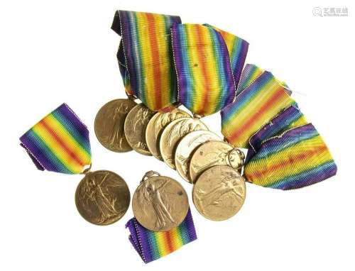 UNITED KINGDOM LOT OF TEN INTERALLED VICTORY MEDALS BRONZE, ...