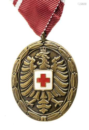 AUSTRIA RED CROSS MERIT MEDAL REPUBLIC GILT BRONZE, 33,8X40 ...