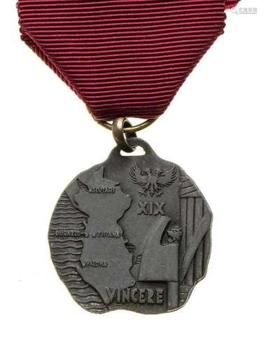 ITALY, KINGDOM A ENGENEERâ€™S MEDAL IN THE ALBANIA CAMPAIGN ...