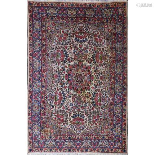 Kirman carpet