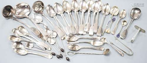 A set of twelve Victorian silver fiddle pattern teaspoons, L...