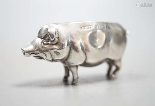 An Edwardian silver pig pin cushion, (lacking cushion), Adie...