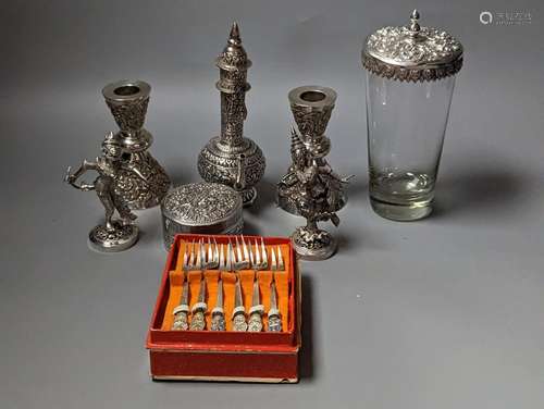 A collection of assorted white metal items including Thai bo...