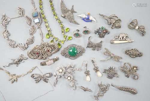 A small collection of assorted mainly white metal and marcas...