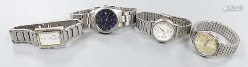 Four assorted gentlemans wrist watches including a 1960s ste...