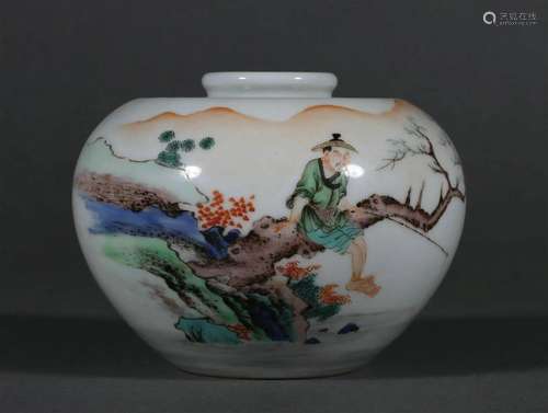 Wucai Glaze Figure Apple-Form Water Pot