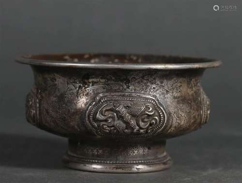 Silver Made Tripod Pot