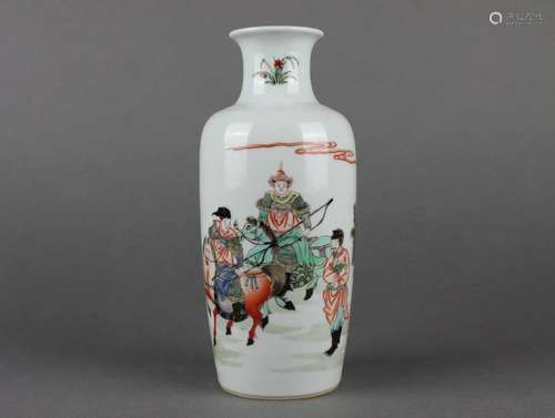 Wucai Glaze Figure Vase