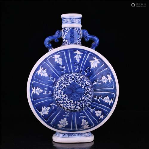 Chinese Porcelain Handmade Exquisite Vase  37715