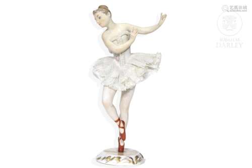 Lladró "Ballet Dancer", 1950s.