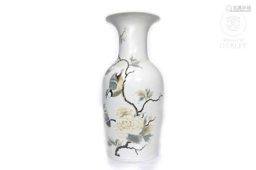 Lladró "Beijing vase birds and peonies"