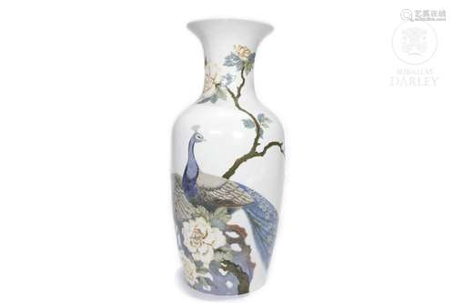 Lladró "Light blue vase with peacocks and peonies"...