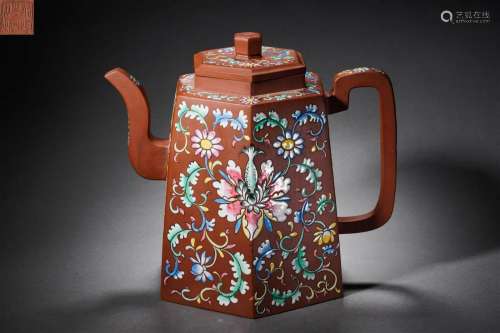 A Falangcai Yixing Glazed Teapot