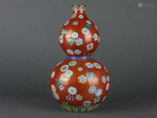 A Famille Rose Double Gourds Vase