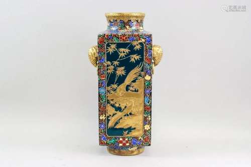 Chinese Gilt Phoenix and Peacock Vase Qianlong Mk