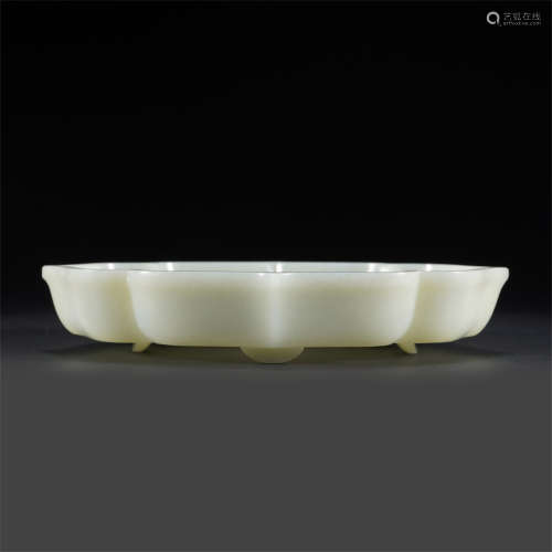 A CHINESE WHITE JADE WASHER,QING