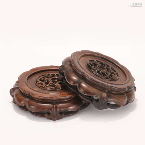 A PAIR OF CHINESE WOODEN STAND