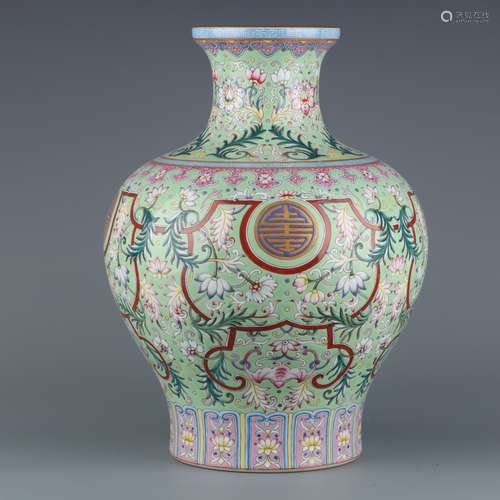 QIANLONG GREEN GROUND FAMILLE ROSE VASE