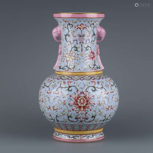 QIANLONG A FAMILLE ROSE VASE