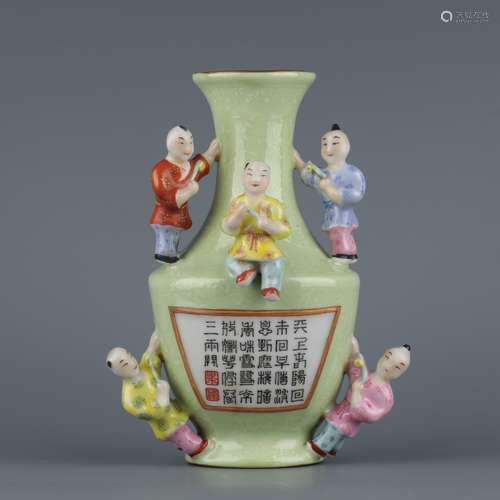 A  QIANLONG GREEN GROUND FIGURE PAINTING VASE