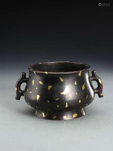 A DAMINGXUANDE WUBANGZUO MADE GILT-SPLASHED BRONZE BURNER