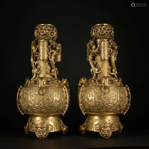 A pair of bronze 'dragon' vase