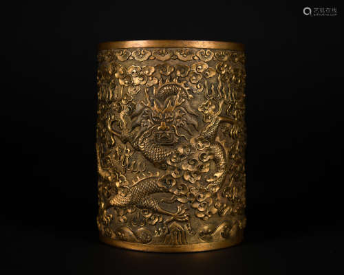 A gilt-bronze 'dragon' pencontainer