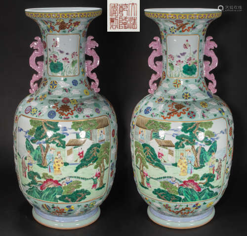 A PAIR OF CHINESE FAMILLE ROSE AMPHORA BOTTLES, QING DYNASTY