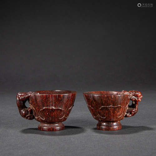 A PAIR OF CHINESE HORN CUPS, QING DYNASTY