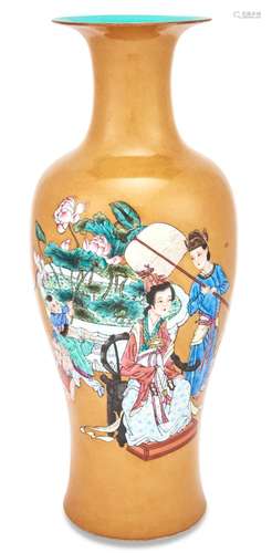 A Chinese Enameled Porcelain Vase