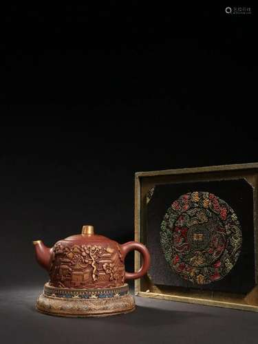 Qing Dynasty - Yixing Zisha Clay Gold Decorated Carved Lands...