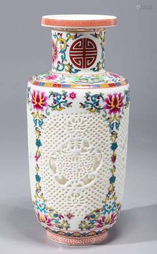 Elaborate Chinese Porcelain vase