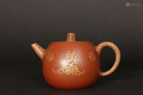 Yixing Zisha Clay Gold Decorated Teapot