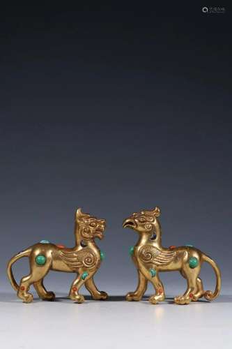 A Pair of Gilt-bronze Inlaid Gems Dragon and Phoenix