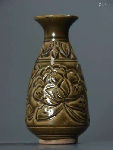 A Yao-zhou 'Flower' Vase