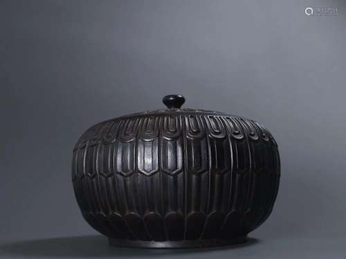 A Zitan Wood Pot With Cover