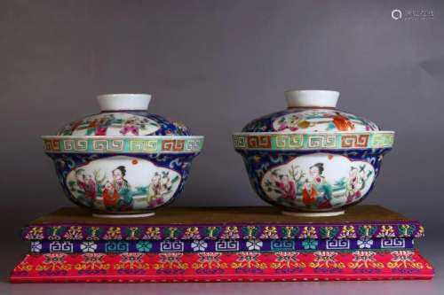 A Pair of Famille-rose Bowls and Covers