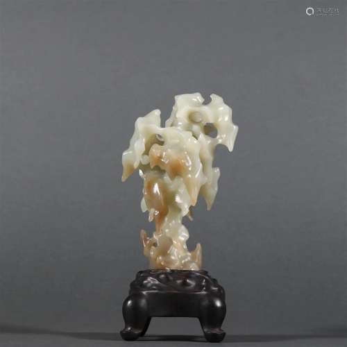 A Hetian Jade Carved Mountain Ornament