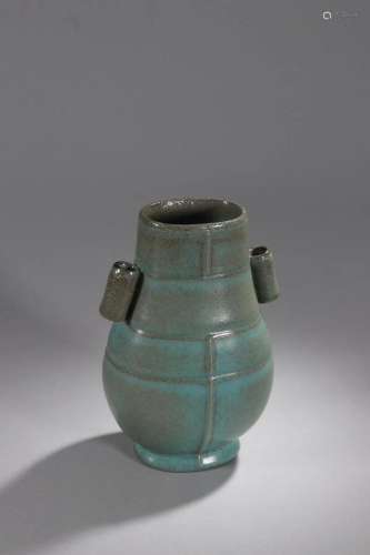 A Old Ruyao Vase