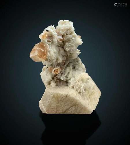 Natural Topaz Specimen Topaz Crystal Combine With Mica And