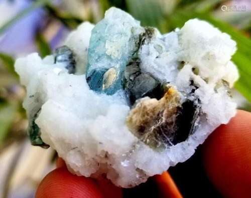 88 Gram Beautiful Natural Blue Colour Aquamarine Crystal