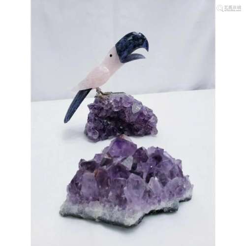 Toucan bird figurine statuette amethyst quartz mineral
