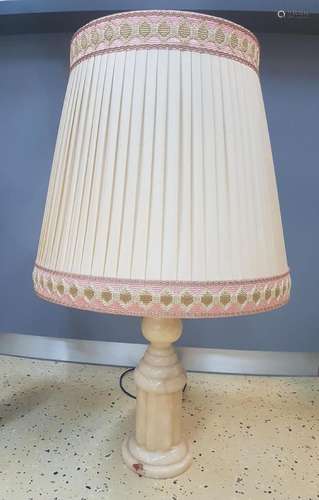 large table lamp, 20th c., Alabaster Fuss, onefocal point