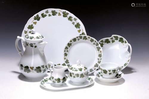 coffee set Hutschenreuther, 20th c., Model wine leaves